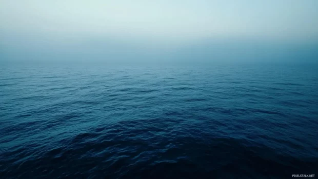 Beautifull Ocean horizon fading into soft mist.