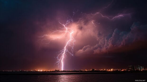Vivid and Colorful Lightning Wallpapers HD illuminating dark skies.