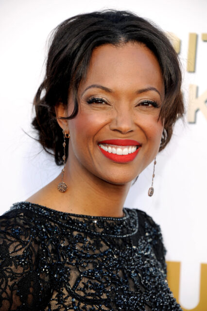 Aisha Taylor Glamorous Red Carpet Look Wallpaper