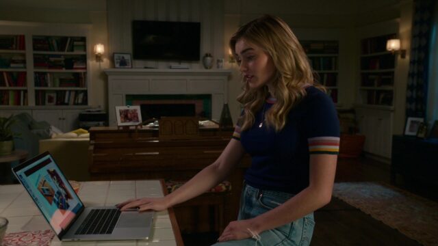 American Housewife TV Series Home Office Scene Wallpaper