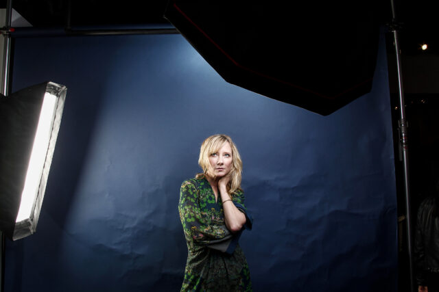 Anne Heche Studio Portrait Wallpaper For Desktop Backgrounds