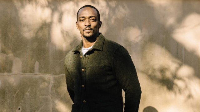 Anthony Mackie Wallpaper Stylish Outdoor Look