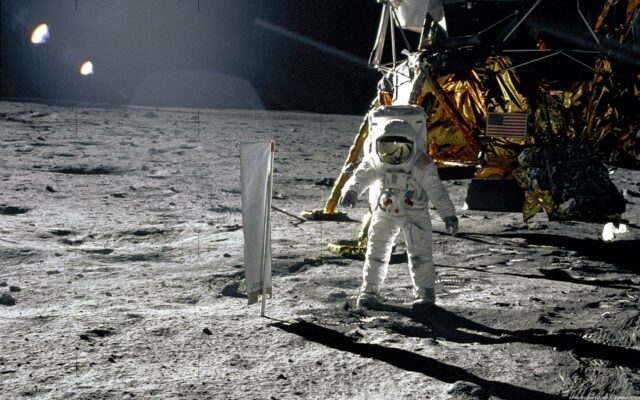Apollo 11 Astronaut On The Moon Surface Iconic Wallpaper