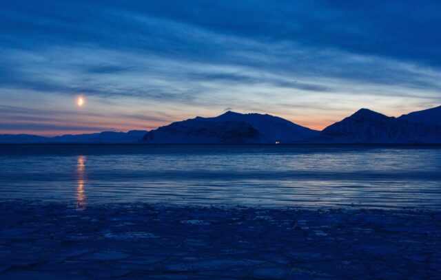 Arctic Ocean Wallpapers Serene Twilight Over Frozen Ocean And Snowy Mountains