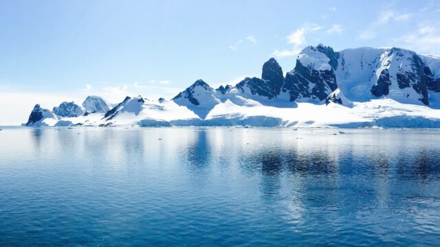 Arctic Ocean Wallpapers Stunning Snow Covered Mountains Reflecting On Calm Water Surface