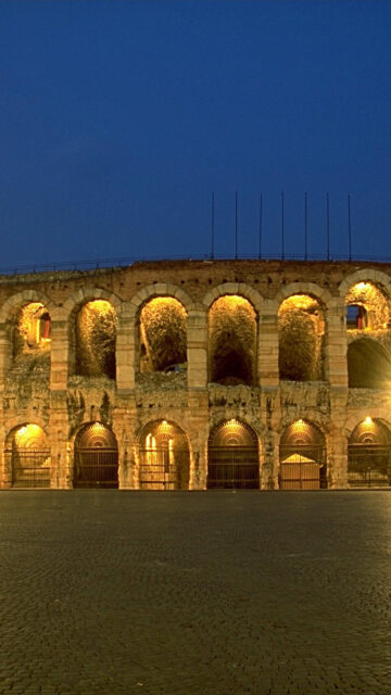 Arena Di Verona At Night Illuminated Beauty Wallpaper