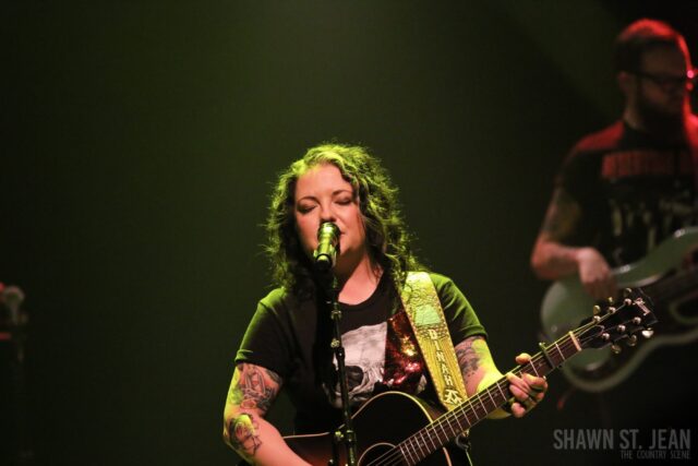 Ashley McBryde Wallpaper For PC