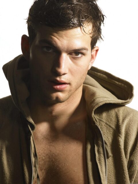 Ashton Kutcher Intense Close Up Portrait Wallpaper In Casual Hoodie