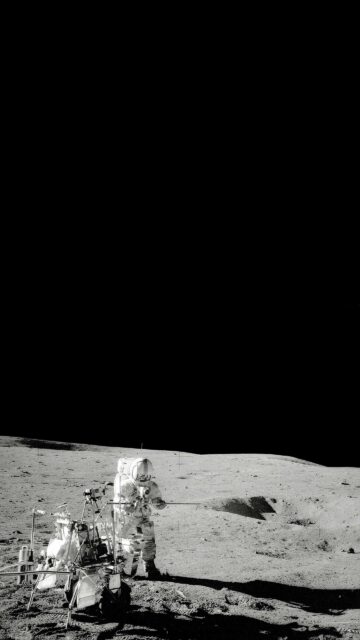 Astronaut On Lunar Surface Apollo 11 Wallpaper