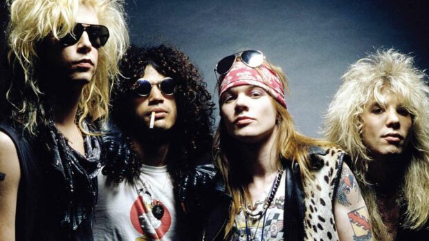 Axl Rose wallpapers show the rock band posing together with distinct hairstyles and outfits, HD Desktop Wallpaper