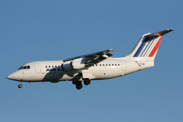 An Air France Bae Avro jet is flying smoothly in a clear blue sky, 2K Desktop Wallpaper