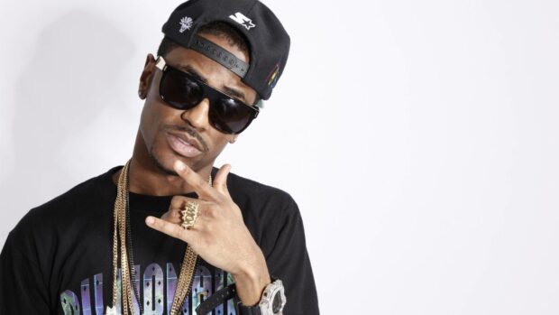 A casual pose of Big Sean wearing sunglasses and jewelry, HD Desktop Wallpaper
