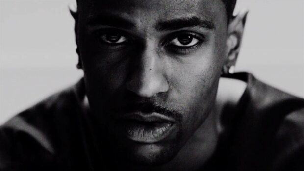 A close up black and white portrait of Big Sean showing his intense gaze, HD Desktop Wallpaper