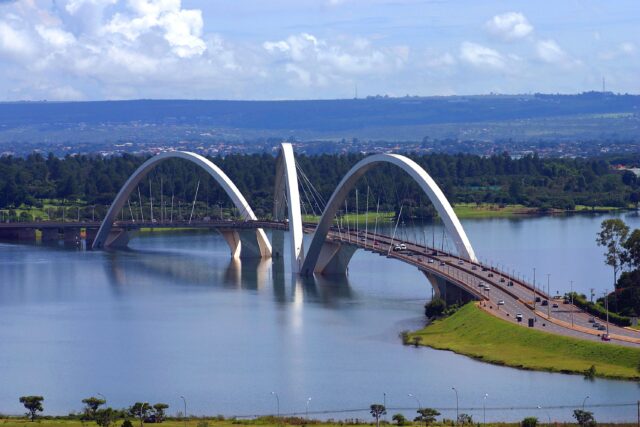 Brasilia Iconic Bridge Over Lake Paranoa Scenic Wallpaper