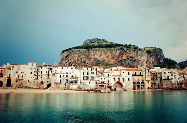 Cefalu Coastal Beauty Captured In Stunning Wallpaper