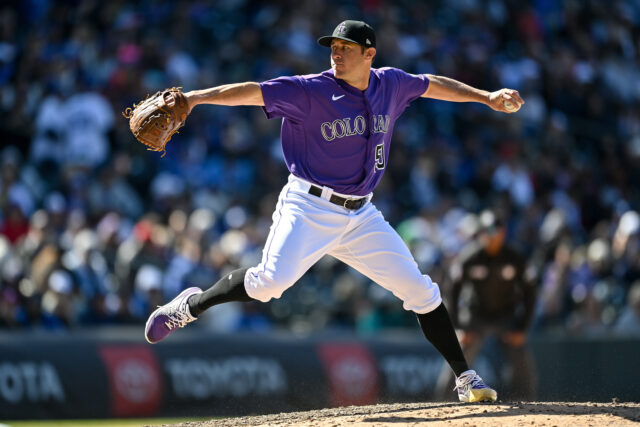 Colorado Rockies pitcher in action during professional baseball game wallpaper