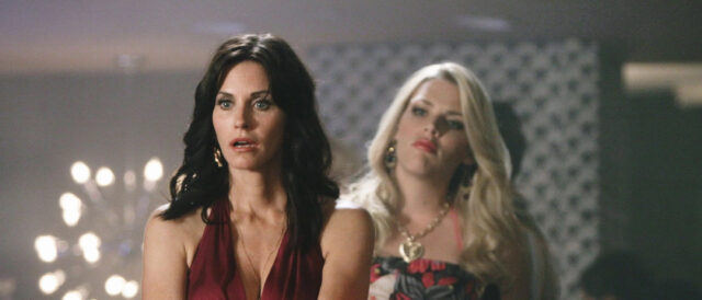 Cougar Town TV Series Dramatic Scene Wallpaper