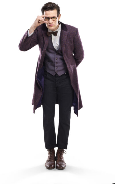 The character Doctor Who played by Matt Smith is standing in a formal coat and glasses, HD Desktop Wallpaper