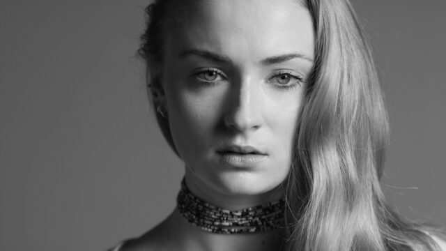 Elegant Black and White Portrait of Woman Wearing Beaded Choker Wallpaper