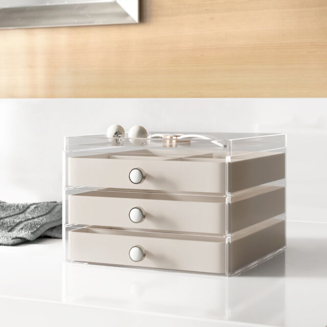 Elegant Jewelry Box Wallpaper Minimalistic Design