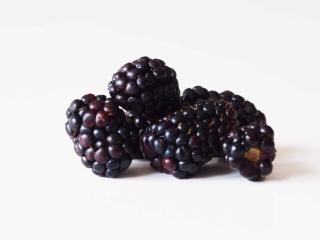 Fresh Blackberries Close Up High Resolution Blackberry Wallpapers For Mobile And Desktop Backgrounds