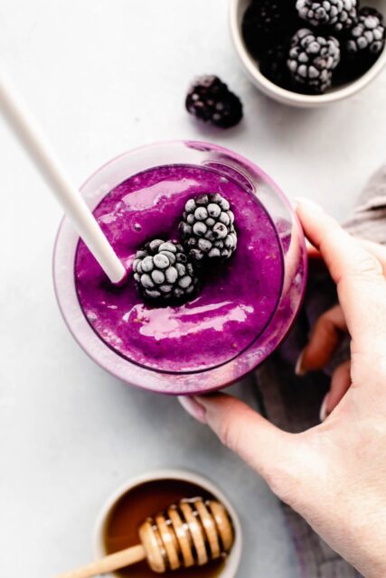 Fresh Blackberry Smoothie With Frozen Berries Healthy Blackberry Wallpapers Background