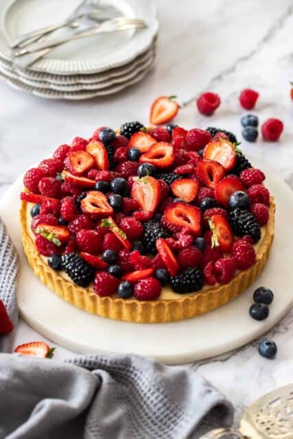 Fresh Mixed Berry Tart with Strawberries Blueberries and Raspberries Tart Wallpapers
