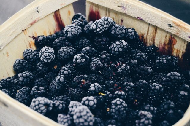 Frozen Blackberries In Wooden Basket High Quality Blackberry Wallpapers Background