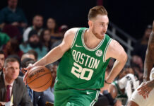 Gordon Hayward Boston Celtics NBA Player Driving with Ball Wallpaper