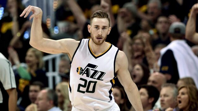 Gordon Hayward in Utah Jazz Jersey Celebrating Basketball Moment Wallpapers