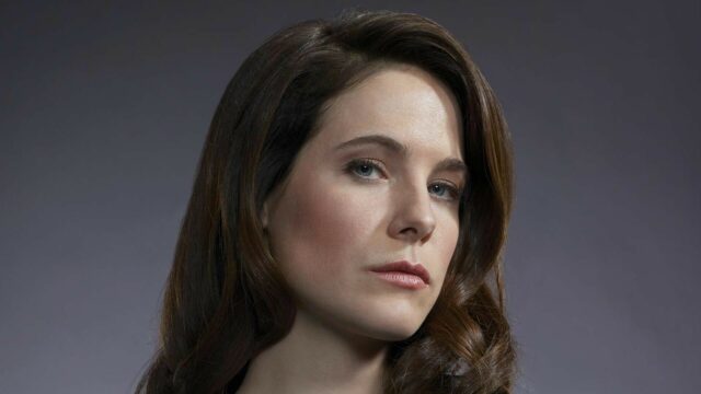Hannibal TV Series Wallpaper Close Up of Woman with Serious Expression