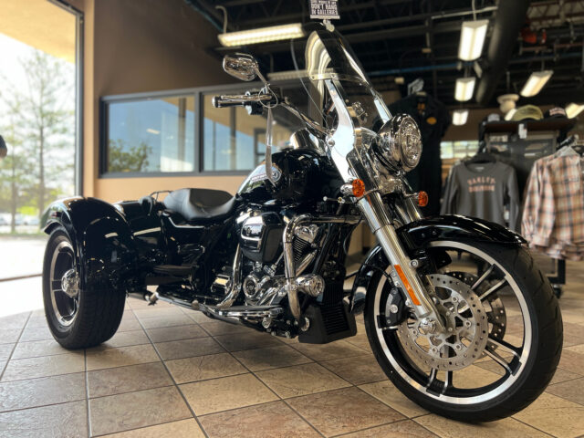 Harley Davidson Freewheeler Showroom Display Wallpaper