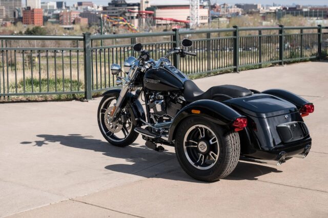 Harley Davidson Freewheeler Trike Scenic Wallpaper