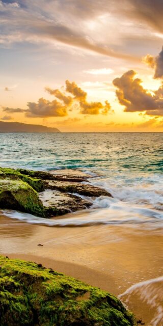 Hawaiian Sunset Ocean Waves And Golden Sky Wallpaper