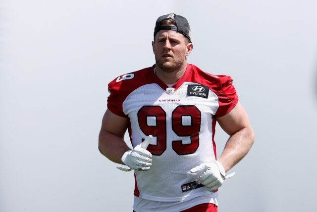 JJ Watt Training On Field In Cardinals Jersey Wallpaper