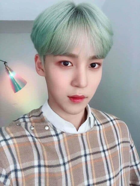 A close up portrait of Jeong Yun Ho wearing a plaid sweater and white shirt, HD Mobile Wallpaper