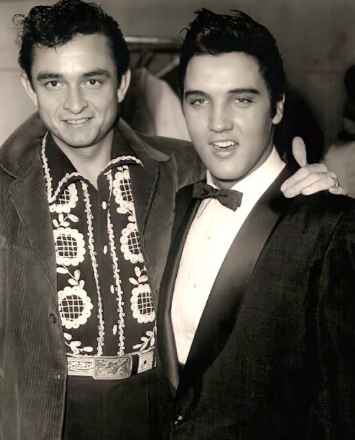 Johnny Cash Classic Moment With Music Icon Wallpaper