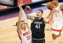 Juancho Hernangomez Driving To The Basket Against Houston Rockets In NBA Game