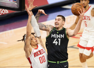 Juancho Hernangomez Driving To The Basket Against Houston Rockets In NBA Game