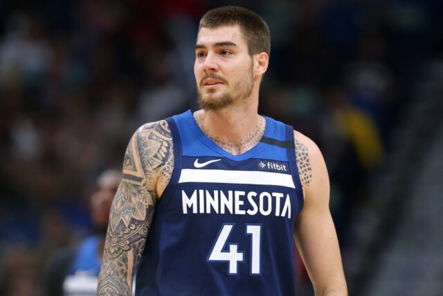 Juancho Hernangomez In Minnesota Timberwolves Jersey Number 41 NBA Wallpaper