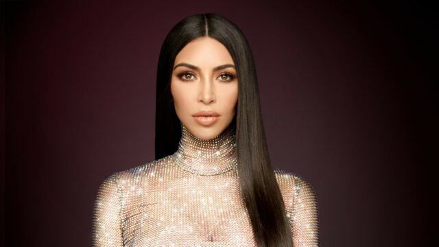 Kim Kardashian Stunning Close Up Portrait In Sparkling Outfit For Wallpapers