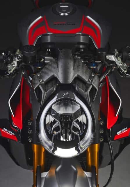 MV Agusta Brutale 1000 front view close up high performance motorcycle wallpaper