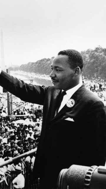 Martin Luther King Jr Iconic Speech Moment Wallpaper