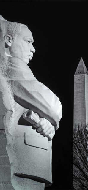 Martin Luther King Jr Monument At Night Wallpaper