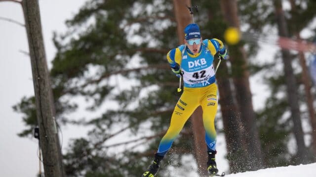 Martin Ponsiluoma In Action Dynamic Skier Wallpaper