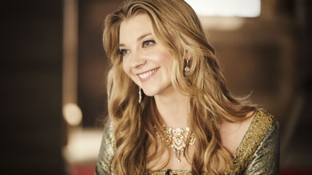 Natalie Dormer In Elegant Attire, Natalie Dormer Smiles Warmly Wearing A Detailed Gold Embroidered Dress And Ornate Jewelry, 4K Desktop Wallpaper