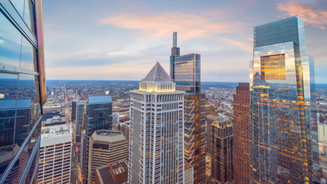 Philadelphia Skyline Wallpaper 2K Desktop, Philadelphia Skyline Cityscape With Modern Skyscrapers At Sunset View