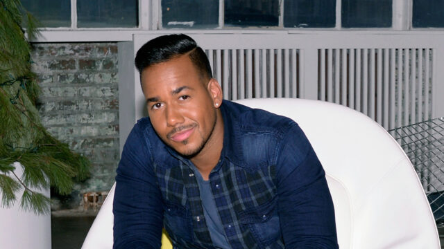 Romeo Santos Stylish Look in Denim Shirt Wallpaper