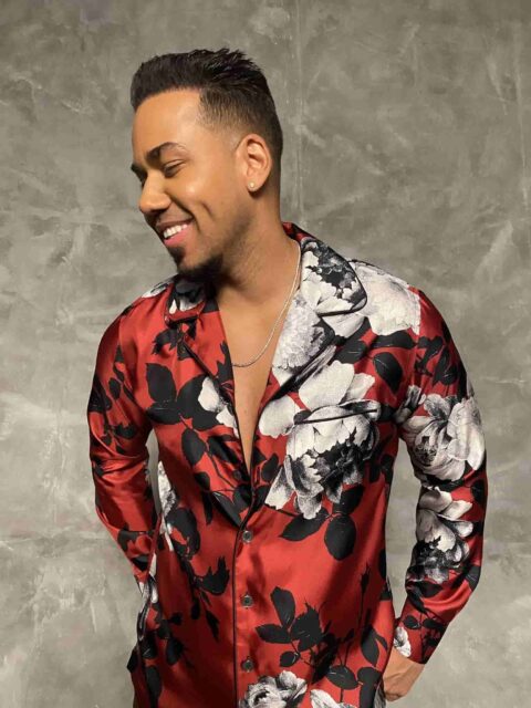 Romeo Santos in Stylish Floral Shirt Wallpaper