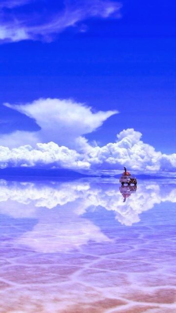Salar De Uyuni Bolivia Mirror Effect Stunning Cloud Reflection Wallpaper (1)